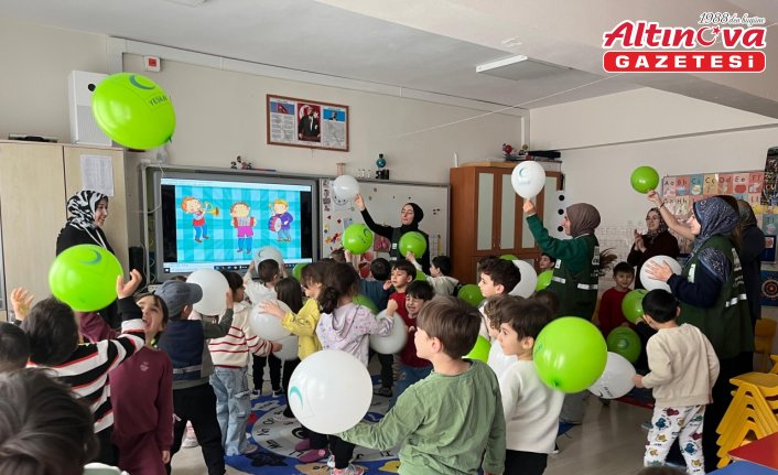Yeşilay, Artvin'de anaokulu öğrencileri için etkinlik düzenledi