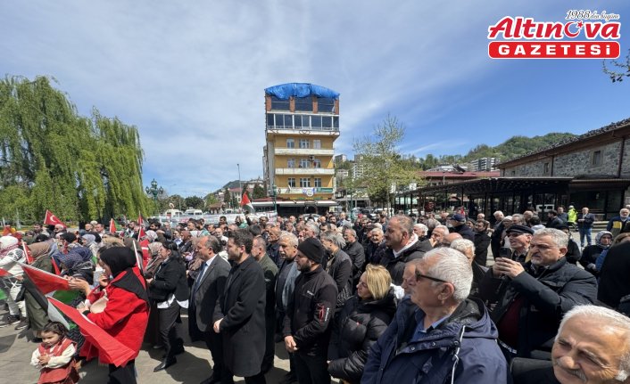 Arhavi’de Filistin’e destek yürüyüşü düzenlendi