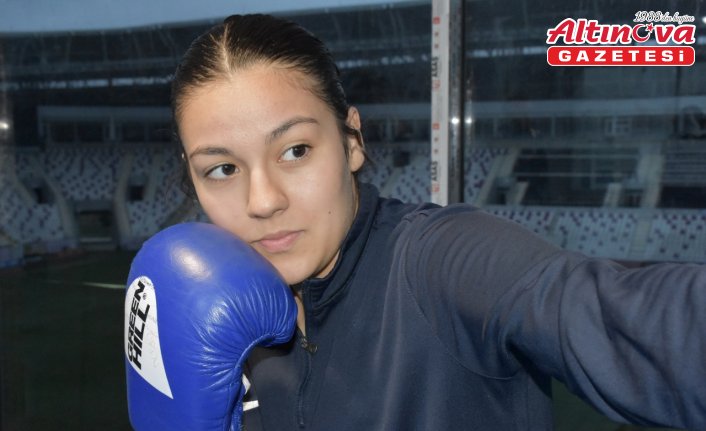 Babasının yönlendirmesiyle boksa başlayan Sahranur'un hedefi Avrupa ve dünya şampiyonluğu