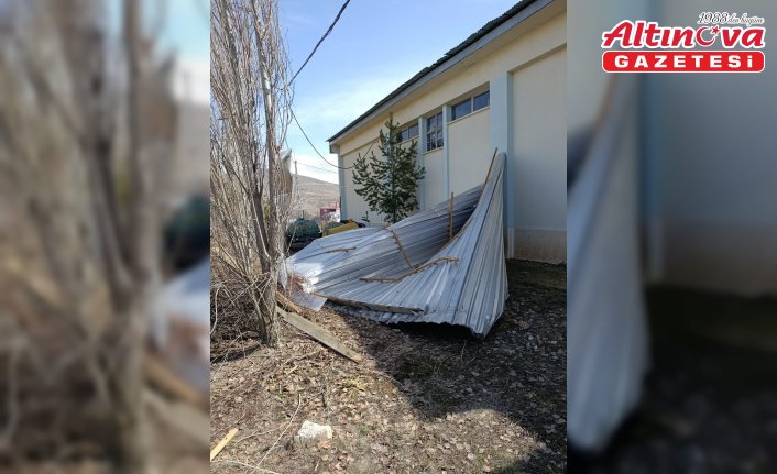 Bayburt'ta kuvvetli rüzgar etkili oluyor