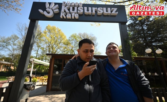 Düzce'de kavga ihbarına gelen polislere özel bireylerden pastalı sürpriz