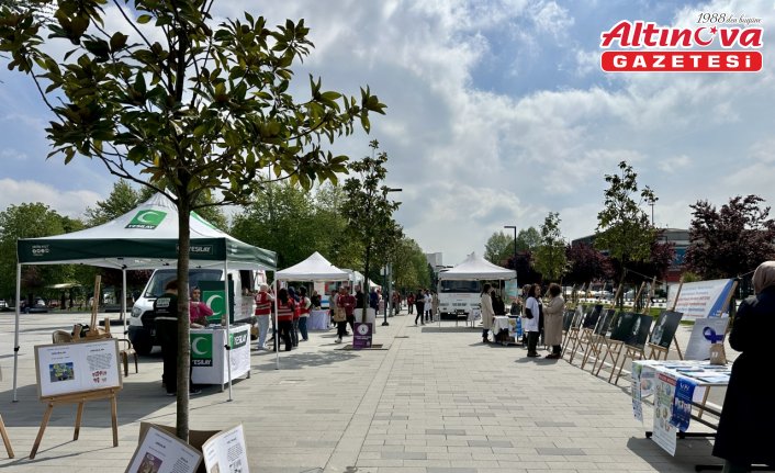 Düzce'de “Sağlık Sokağı“ vatandaşların hizmetinde