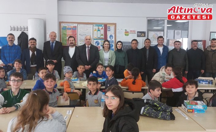 Gümüşhacıköy'de akıl ve zeka oyunları turnuvası düzenlendi