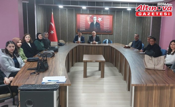 Gümüşhacıköy'de matematik öğretmenleri Maarif Modeli için bir araya geldi