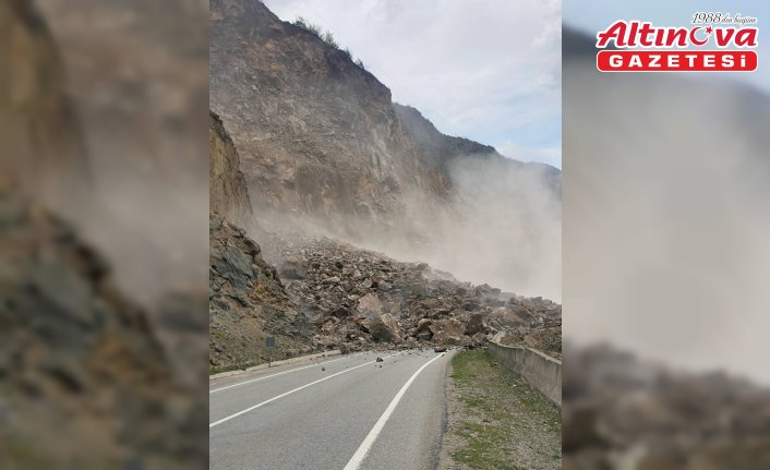 Gümüşhane-Giresun karayolu heyelan nedeniyle ulaşıma kapandı