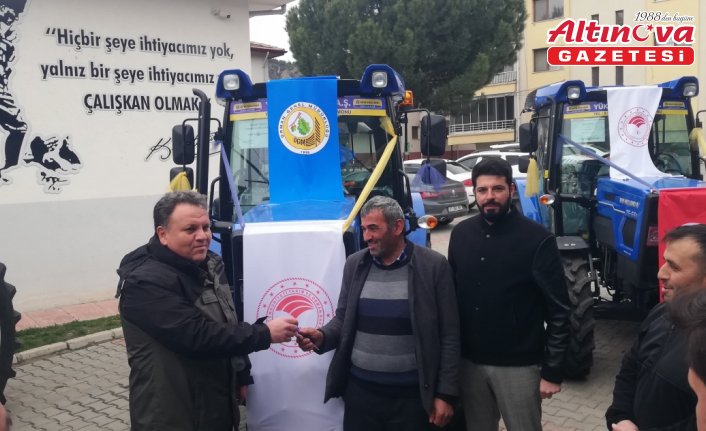 Hanönü’de ORKÖY projesi kapsamında Vatandaşlara Traktör Desteği Verildi.