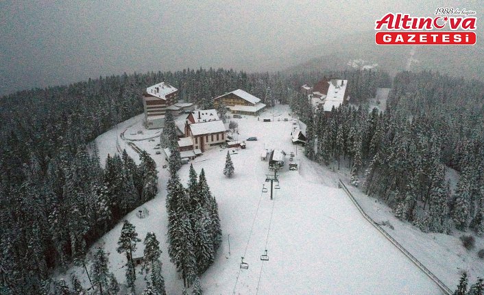 Ilgaz Dağı'nda kar etkili oluyor