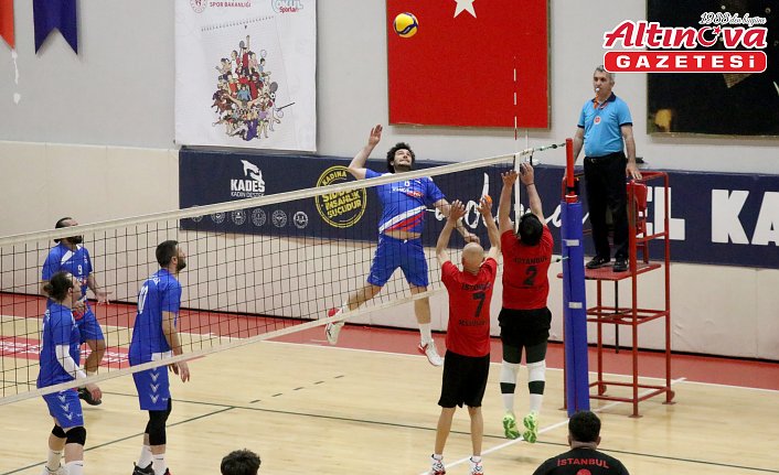 İşitme Engelliler Türkiye Voleybol Şampiyonası, Karabük'te devam ediyor