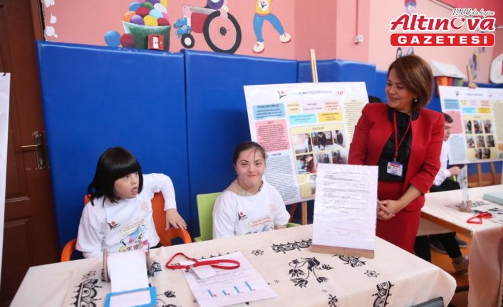 Kastamonu'da özel gereksinimli bireyler için bilim fuarı açıldı