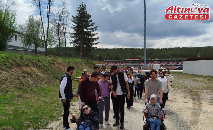 Kastamonu'da üniversite öğrencileri kampüste engelli bireylerle bir araya geldi