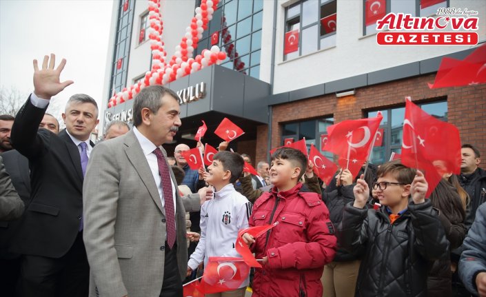 Milli Eğitim Bakanı Tekin Çorum'da Selin Şahin Ortaokulunun açılış töreninde konuştu: