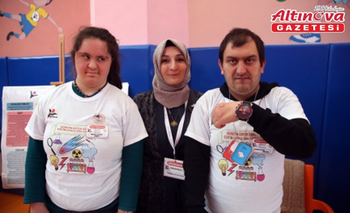 Özel çocuklardan özel bireylerin günlük hayatını kolaylaştıracak saat