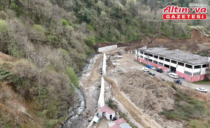 Rize'de dere ıslah çalışmaları devam ediyor