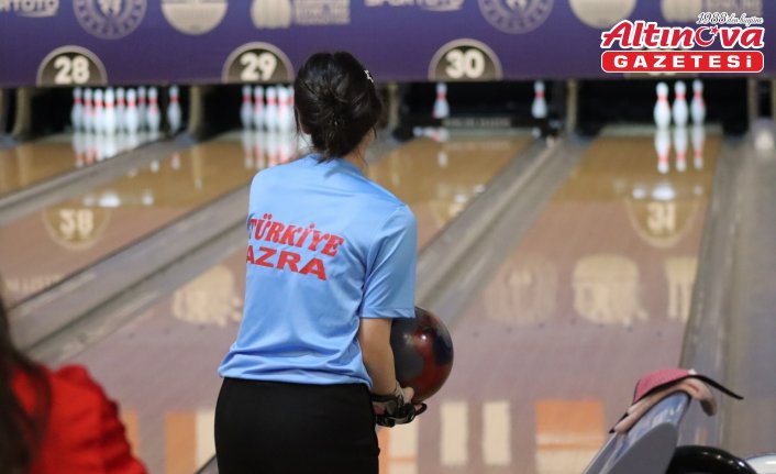 Samsun'da düzenlenen Gençler Avrupa Bowling Şampiyonası, devam ediyor