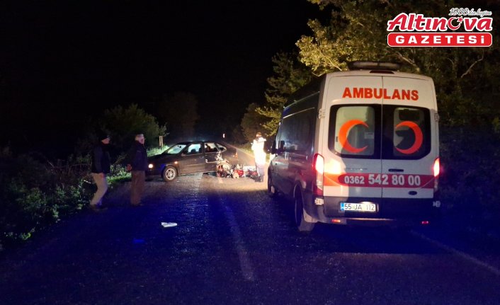 Bafra'da otomobille çarpışan motosiklet sürücüsü ağır yaralandı