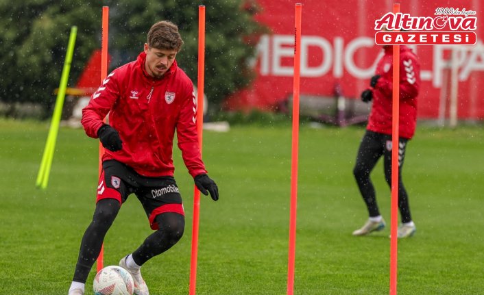 Samsunspor, 4 eksiklikle çalıştı