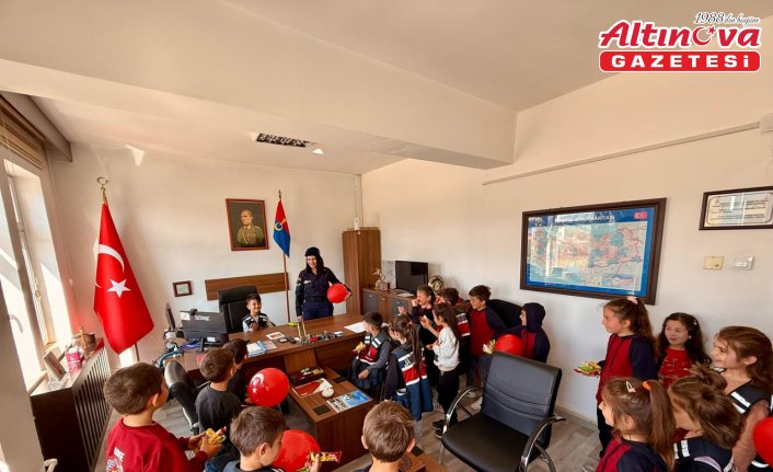Sulusaray'da çocuklar jandarmayı ziyaret etti