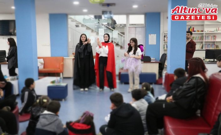 Trabzon İl Halk Kütüphanesi'nde öğrenci yazar buluşması yapıldı