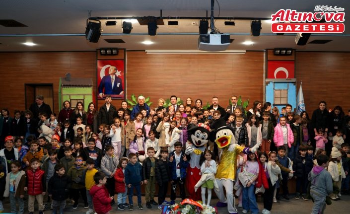 Trabzon'daki Çocuk Kitap Fuarı ve Çocuk Festivali devam ediyor