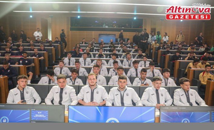 UEFA, Gençlik Ligi'nde yarı final oynayan futbolcular için kariyer eğitimi düzenledi