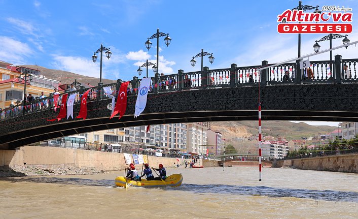 ÜNİLİG Türkiye Rafting Şampiyonası, Bayburt'ta devam etti