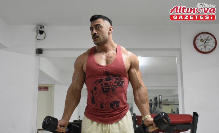 Vücut geliştirme sporcusu, öğrencisiyle uluslararası başarıya odaklandı