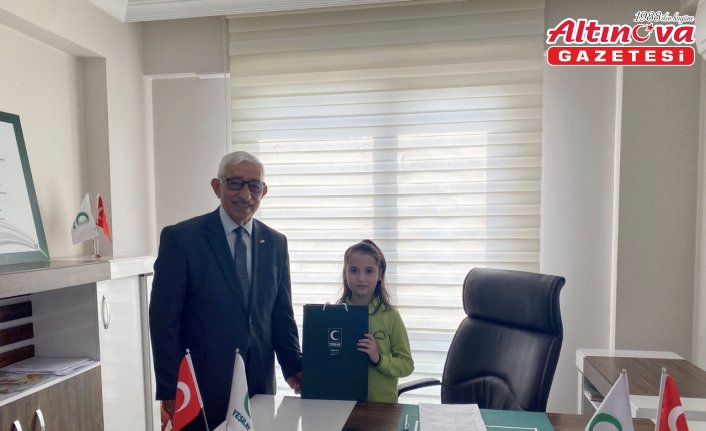 Yeşilay Düzce Şubesi'nde “temsili başkan“ programı düzenlendi