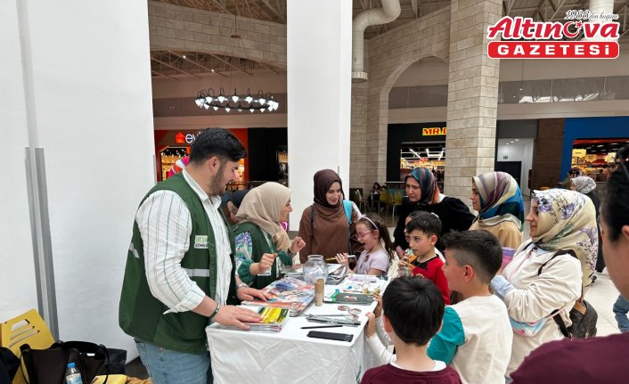 Yeşilay görevlileri Tokat'ta anneler ve çocuklara tanıtım yaptılar