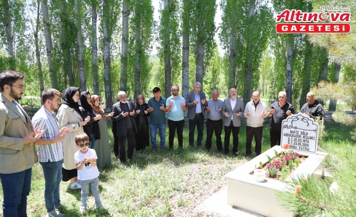 AA muhabiri Abdulkadir Nişancı, vefatının 6. yılında mezarı başında anıldı