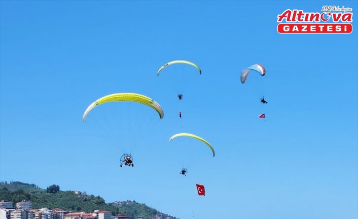 Giresun'da bir paramotor havalandıktan kısa süre sonra denize düştü