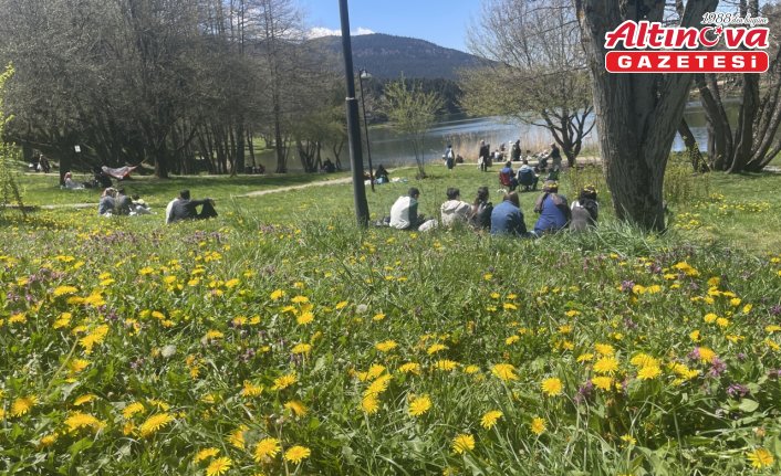 Gölcük Tabiat Parkı'nda hafta sonu yoğunluğu