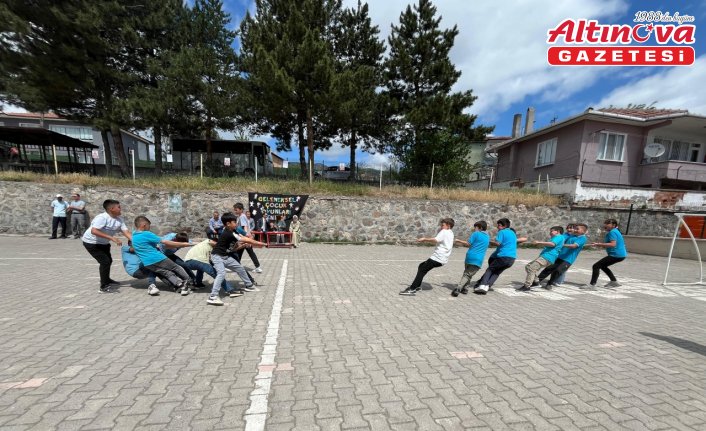 Göynücek'te Geleneksel Çocuk Oyunları Şenliği düzenlendi