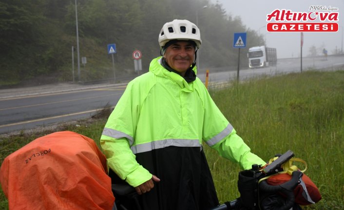 İspanyol çiftçi, kanser hastaları için Vietnam'a kadar pedal çevirecek