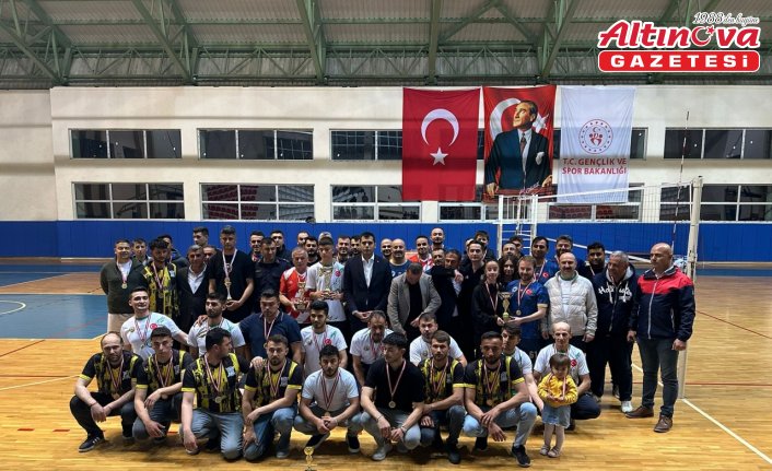 Kargı Kaymakamlığı'nın düzenlediği geleneksel voleybol turnuvası sona erdi