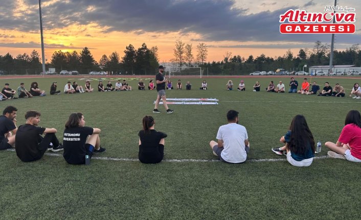 Kastamonu'da koşu ve yoga etkinliği yapıldı