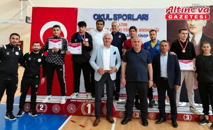 Okul Sporları Yıldızlar Türkiye Halter Şampiyonası, Sinop'ta tamamlandı