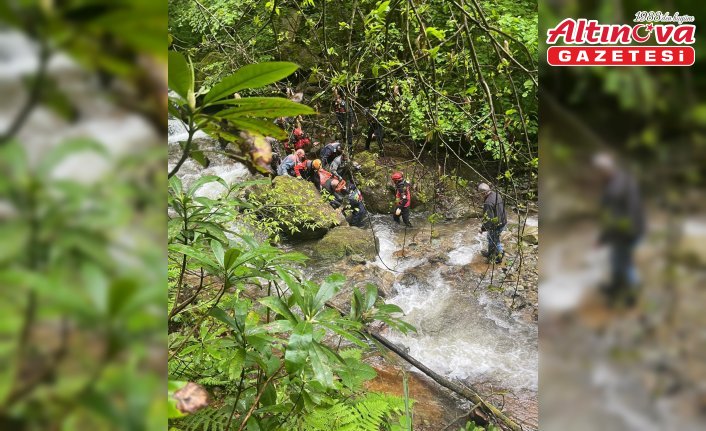 Rize'de balık tuttuğu dereye düşen kişi çıktığı kayanın üzerinden ekiplerce alındı