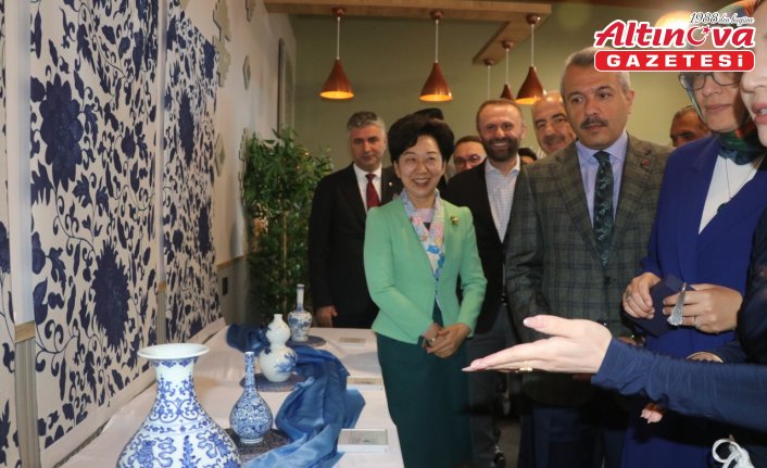 Rize'de “Çayın Ahengi ve İpekyolu Porselen Yolculuğu“ programı düzenlendi