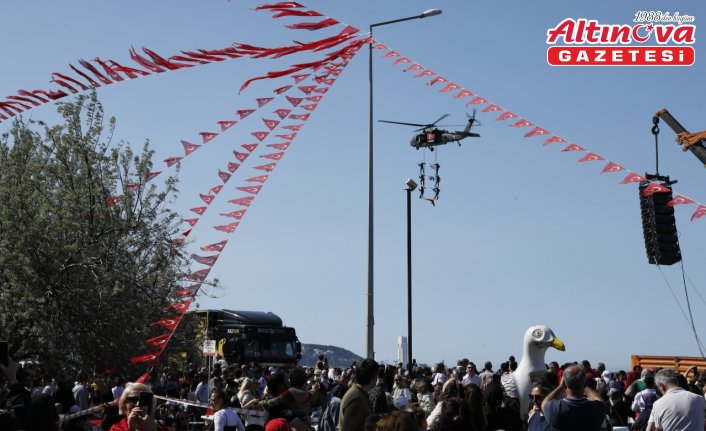 Samsun'da Jandarma Genel Komutanlığına bağlı “Çelik Kanatlar“ gösteri uçuşu yaptı