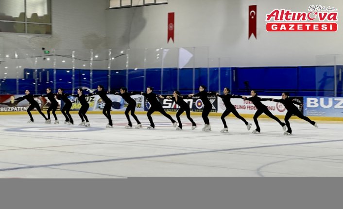 Senkronize Buz Pateni Gençlik Kupası, Samsun'da başladı