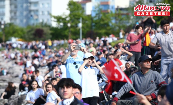 SOLOTÜRK Giresun'da gösteri uçuşu yaptı