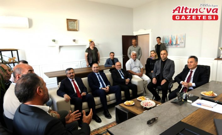 TOGÜ Rektörü Yılmaz, Tarım Lisesi seralarına ziyaret etti