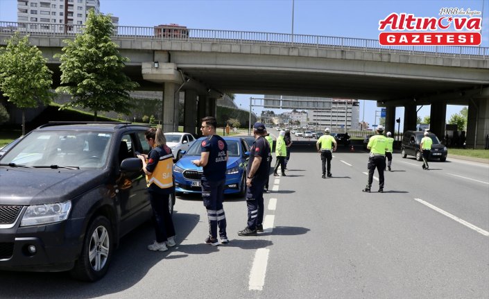 Trabzon'da sürücülere “Fermuar Sistemiyle Yaşama Yol Ver“ kampanyası tanıtıldı