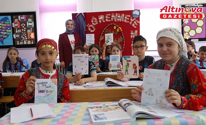 Trabzonlu öğretmen ve öğrencilerinden eğitime “mani“li dokunuş