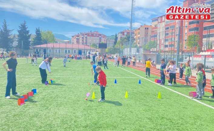 Türkeli'de Çocuk Oyun Şenliği düzenlendi