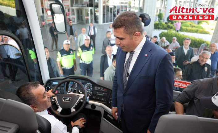 Vali Aslan, otobüslerde yolculara emniyet kemeri takmanın önemini hatırlattı