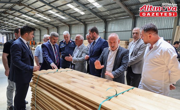 Artvin Valisi Ergün'den orman ürünleri tesisine ziyaret