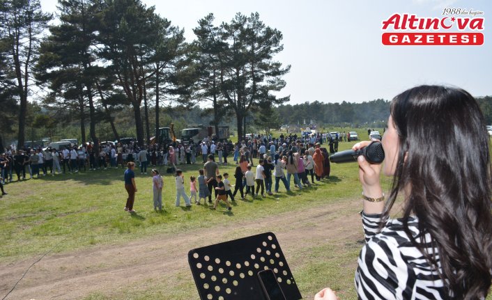 Başçiftlik'te Karaçam Şenlikleri düzenlendi