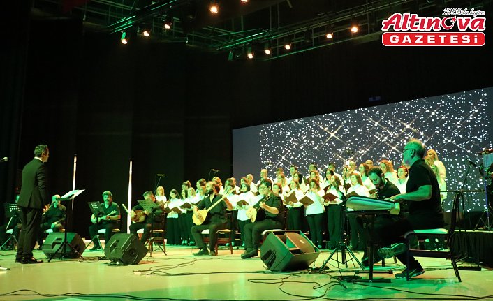 Bolu'da “Türk Halk Müziği Öğretmenler Korosu“ konser verdi