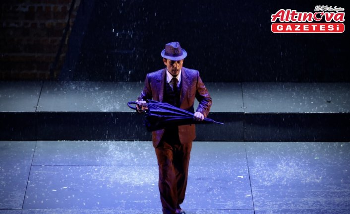 Hollywood'un romantik komedisi “Singin' in the Rain“ müzikalinin Türkiye prömiyeri yapıldı